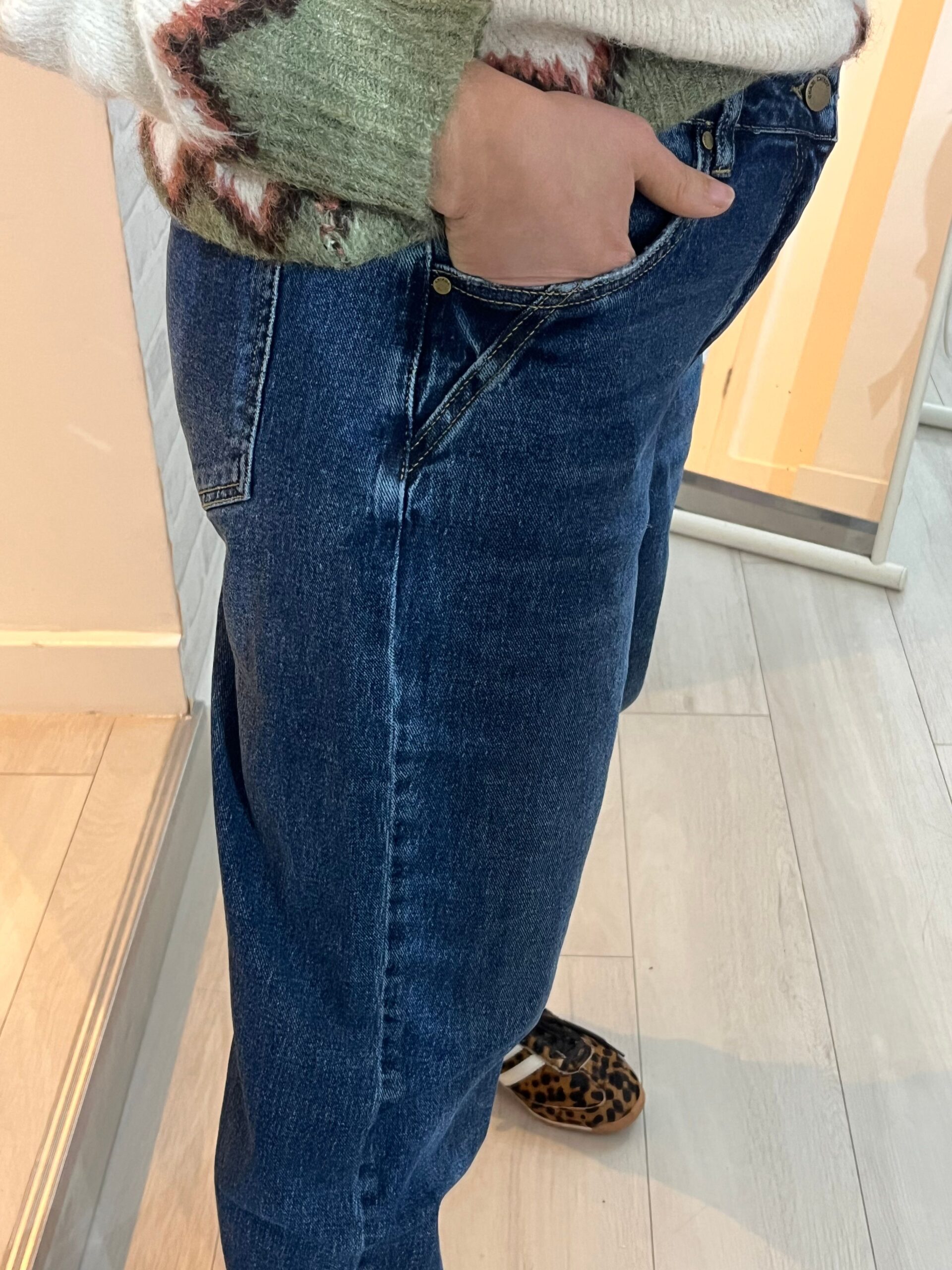 Toxik3 Jade baggy boyfriend jeans - Image 4