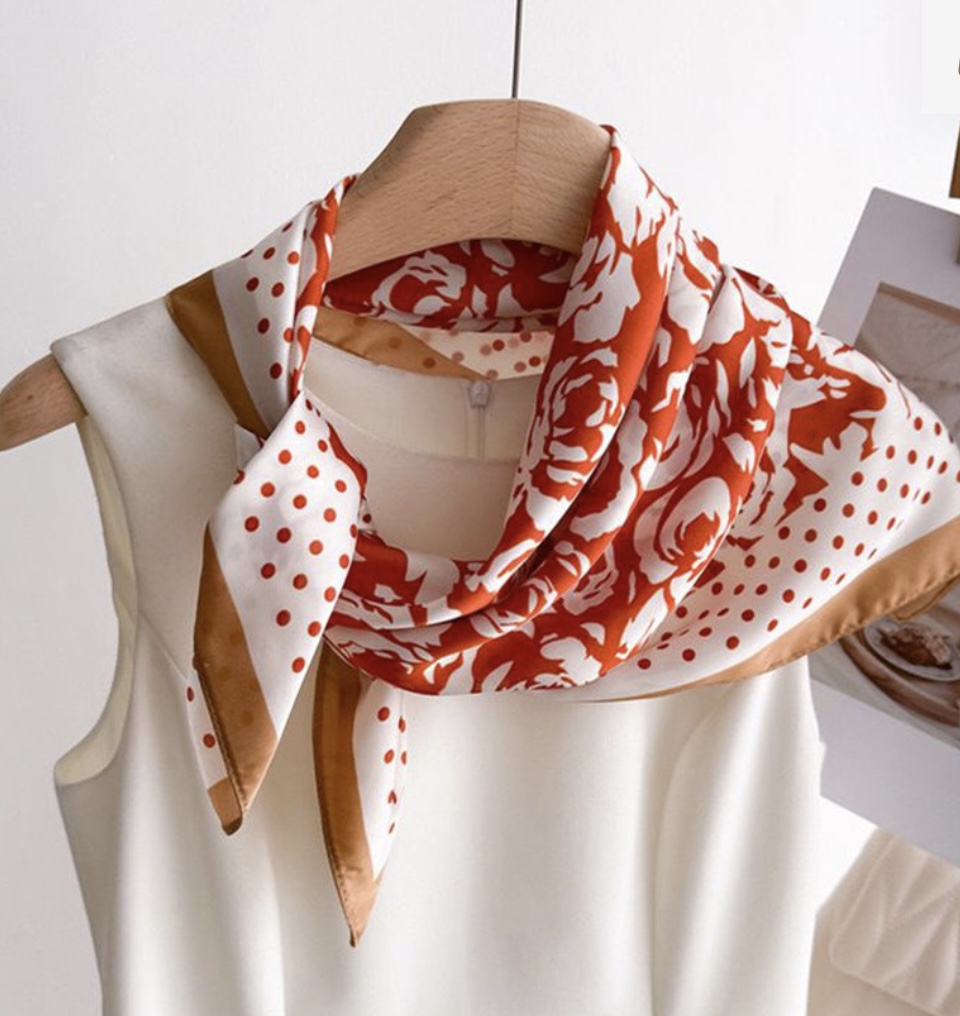 Floral print neckerchief - camel/orange