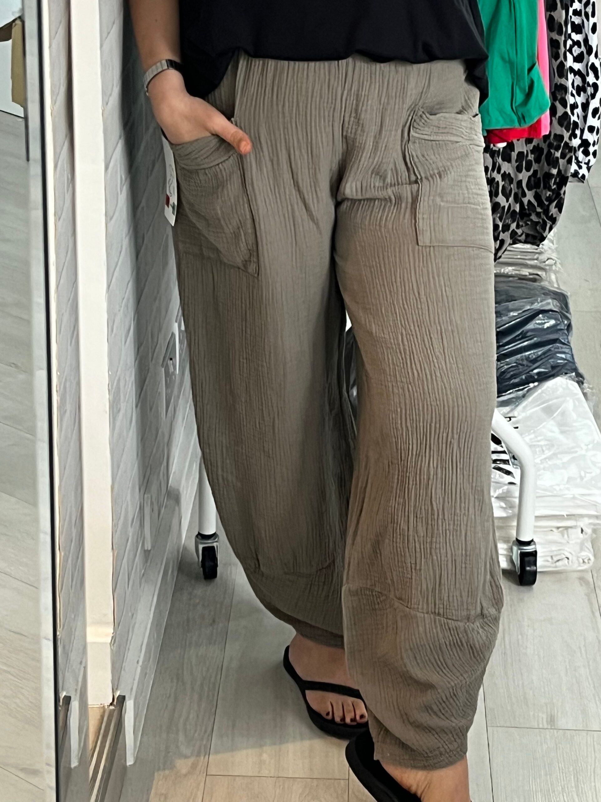 Jazzy cheesecloth barrel leg trousers - Image 4