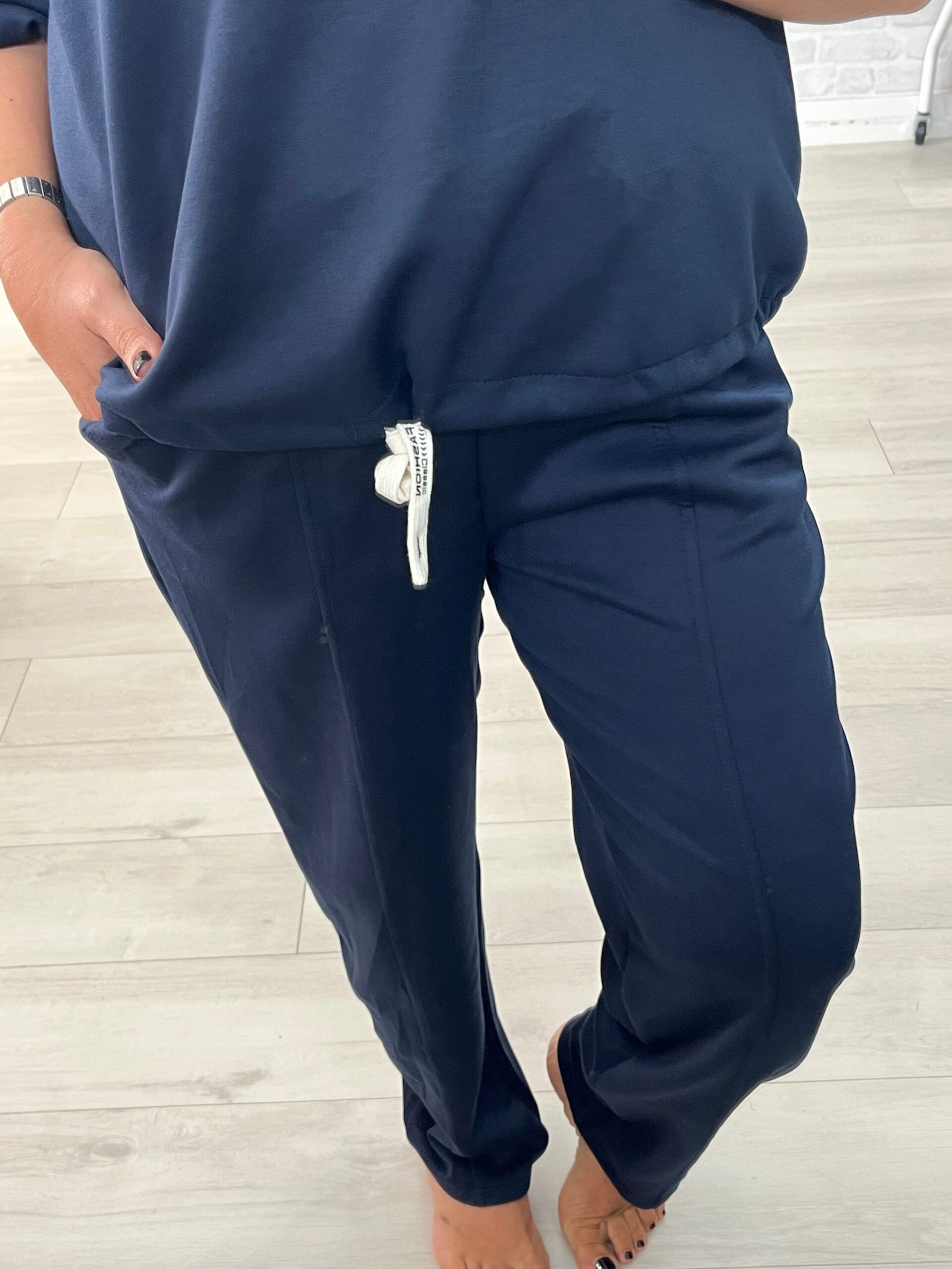 Misumi soft touch essential joggers - Image 13